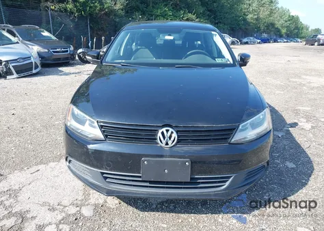 2014 Volkswagen Jetta 1.8T Se from USA, damaged, VIN 3VWD17AJ0EM393384